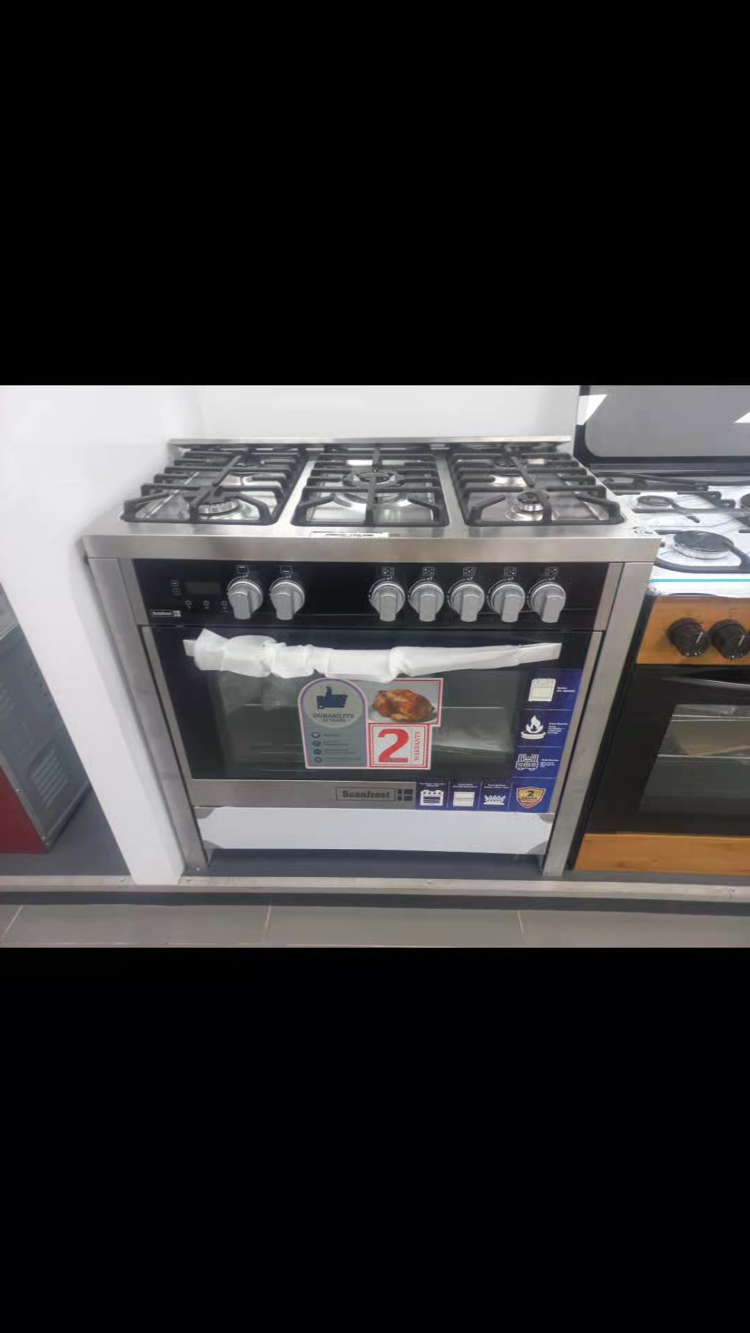 Scanfrost 23 Litres Microwave Oven with Grill